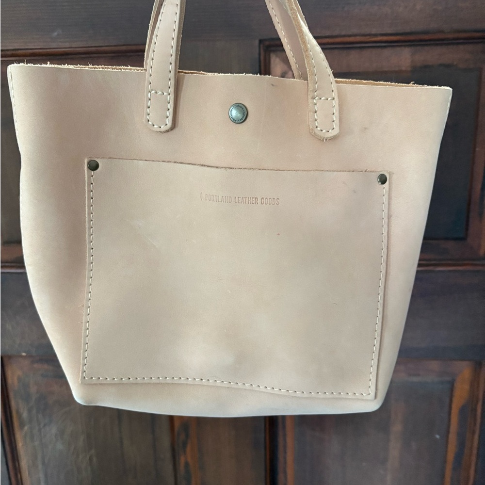 Stylish Cream Tote Bag by I. Rouillard Leather Goods